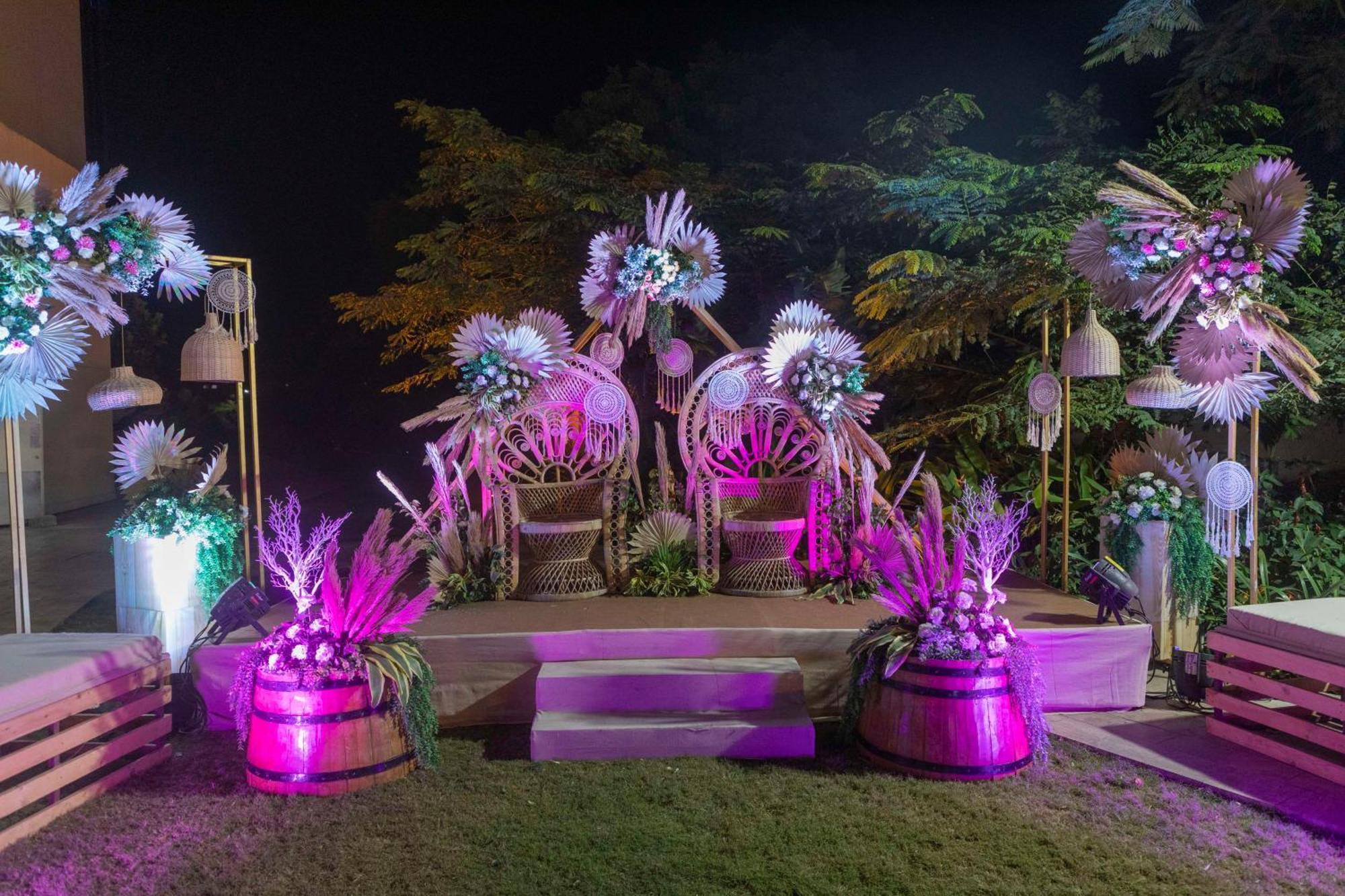 Radisson Blu Hotel & Spa, Nashik Buitenkant foto